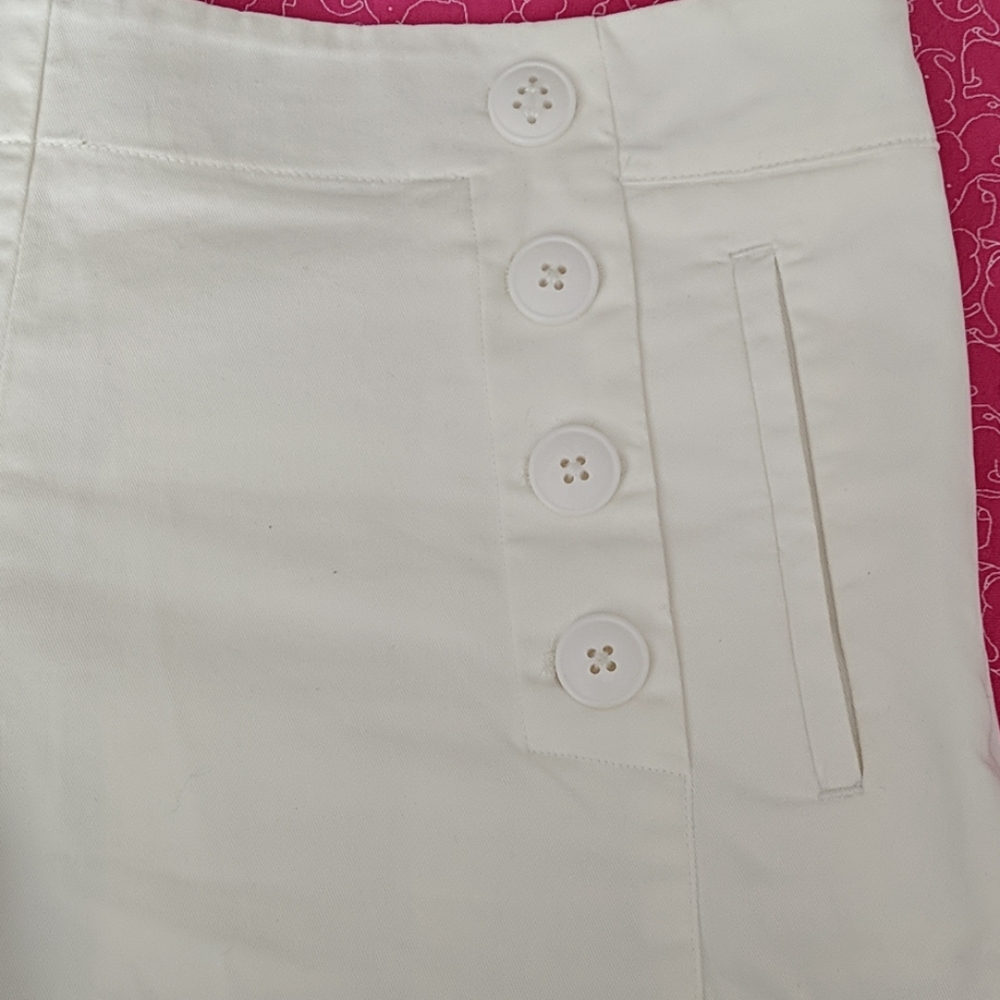Loft white Riviera shorts - Picture 2 of 6